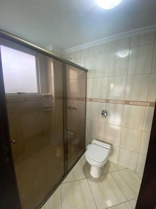 Sobrado Espacoso Em Santa Felicidade Куритиба Экстерьер фото